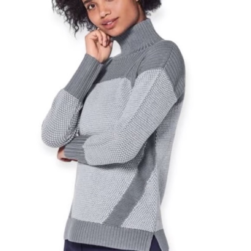 Lululemon Warm & Restore Sweater
Magnet Grey / Starlight